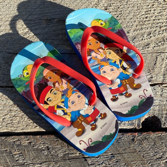 4/25$ 🦋 Disney flip flops for toddler - Picture 2 of 3
